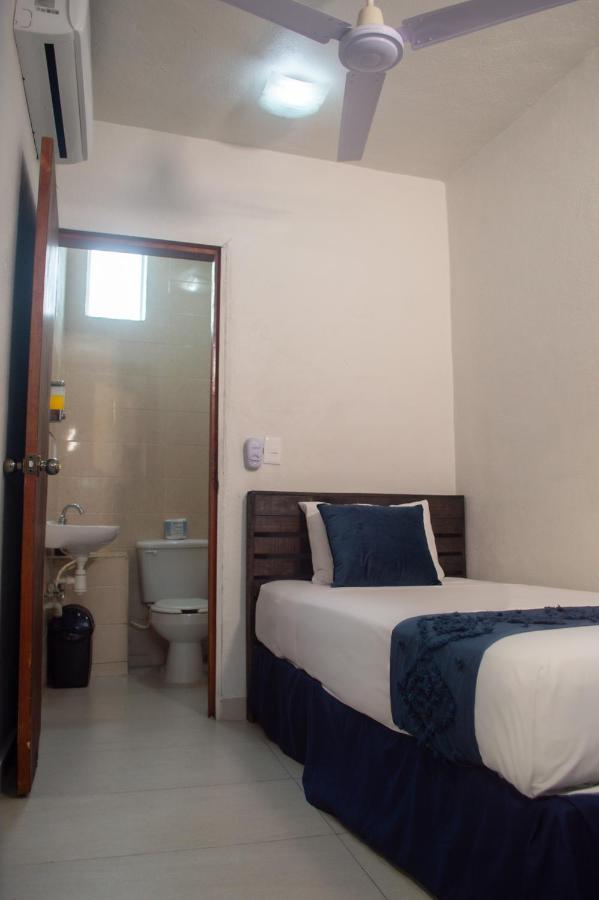Hotel Juarez 70 Colima Oda fotoğraf