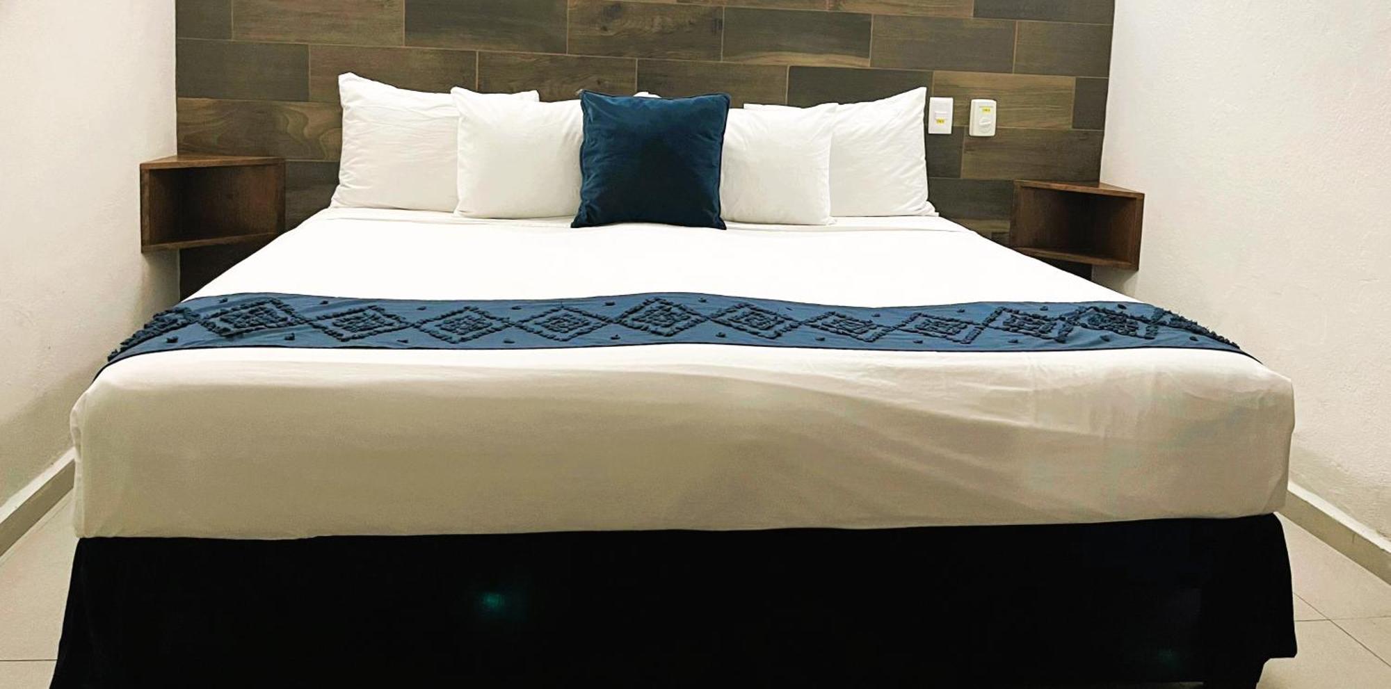 Hotel Juarez 70 Colima Dış mekan fotoğraf
