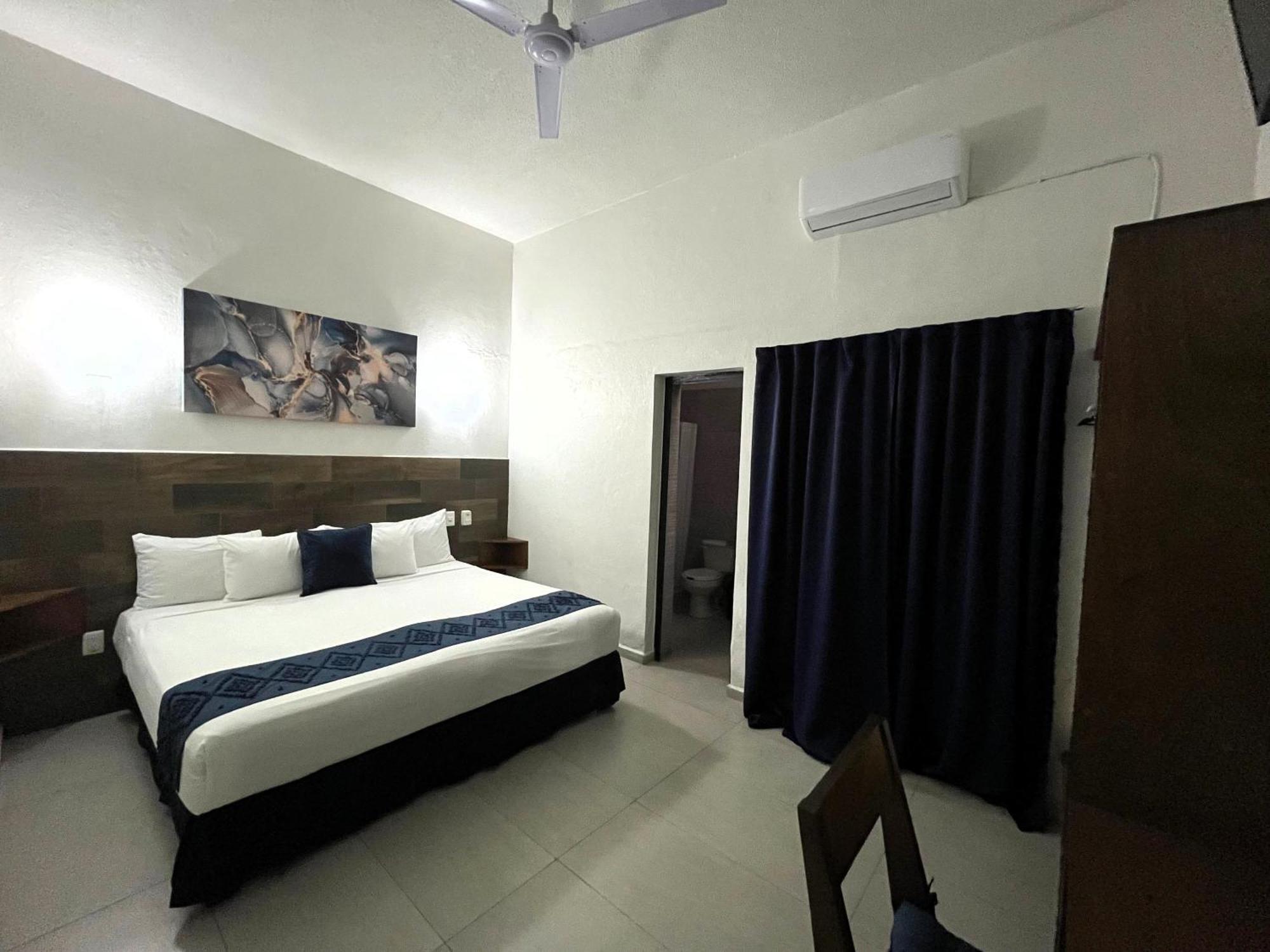 Hotel Juarez 70 Colima Dış mekan fotoğraf