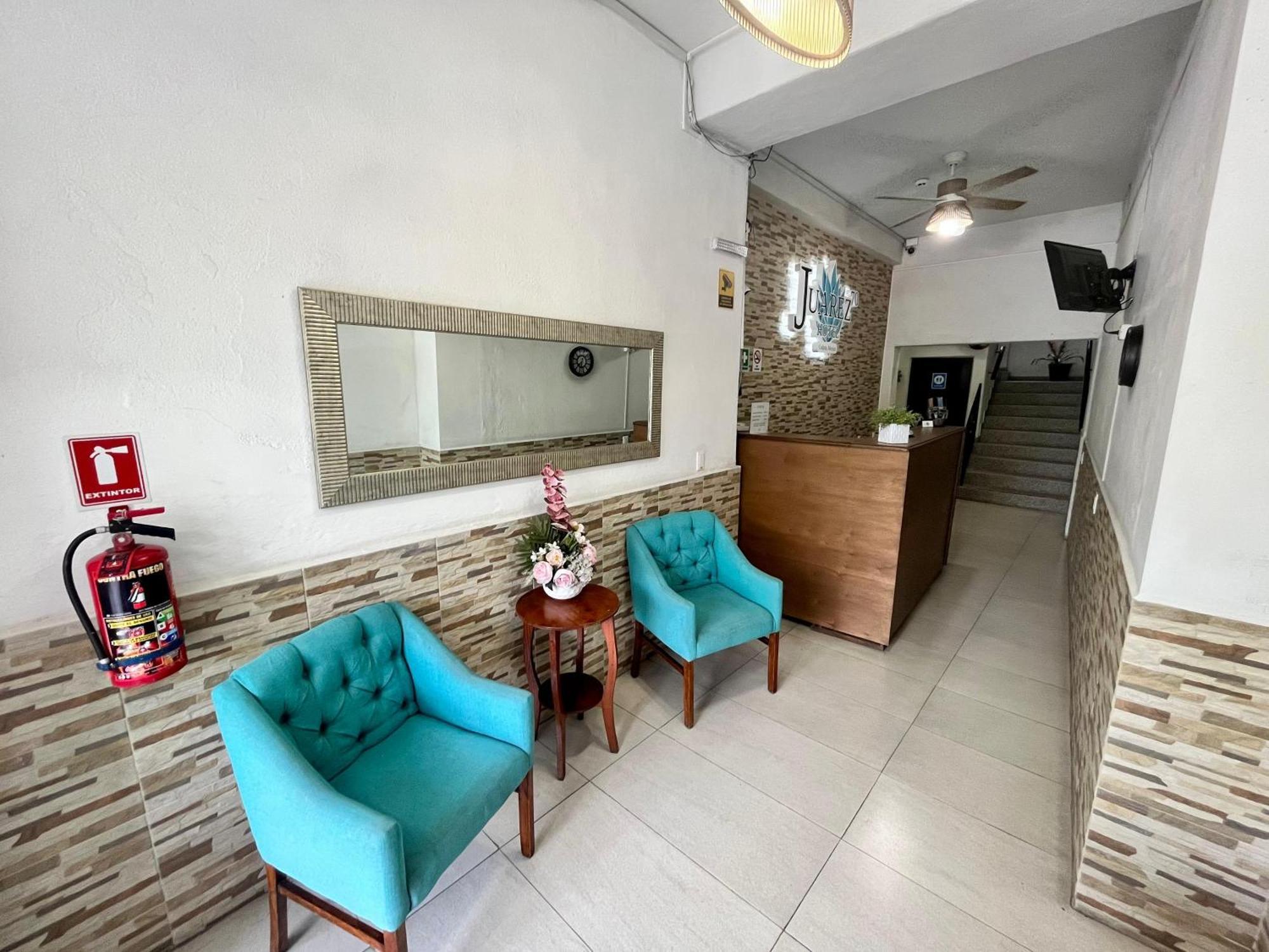Hotel Juarez 70 Colima Dış mekan fotoğraf